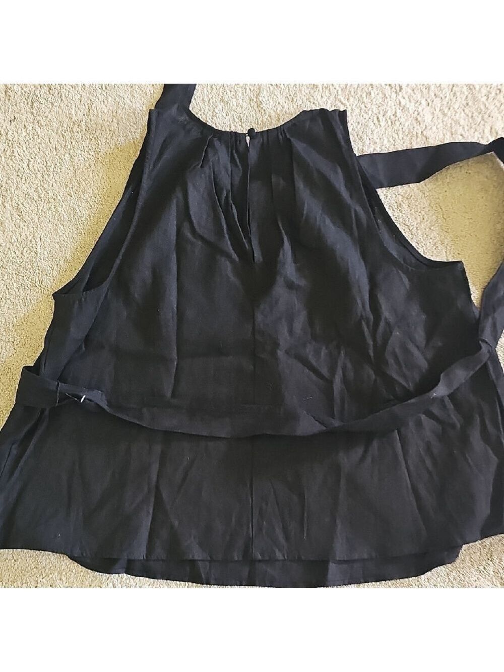 Scoop Black Sleeveless Top - Picture 4 of 6